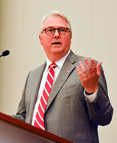 Chancellor Woodson at 2015 Chancellor's Creating Community Awards