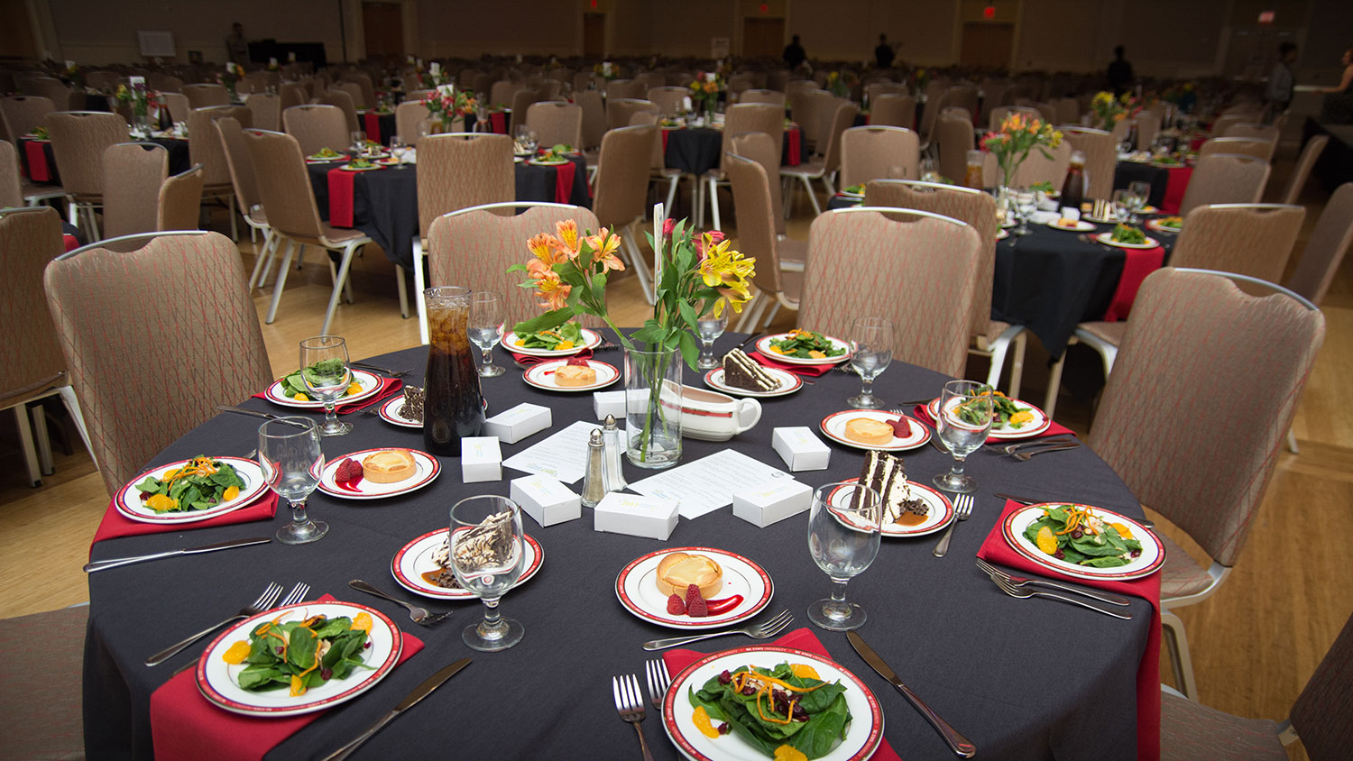 Sisterhood Dinner 2017 table